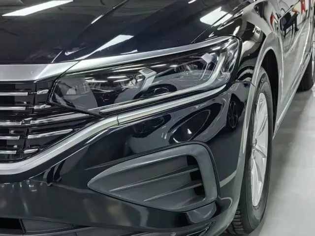 Volkswagen Passat — Фото автомобиля 4