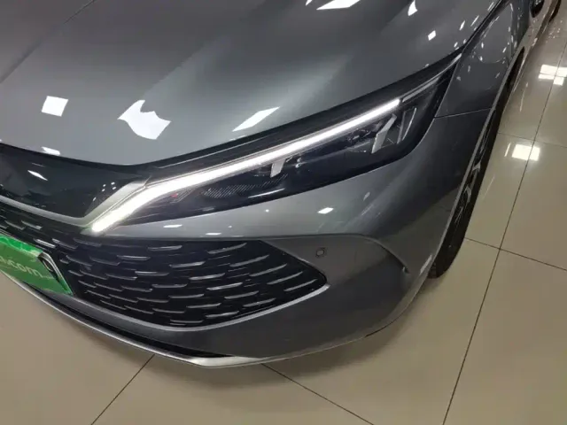BYD Qin L — Фото автомобиля 23
