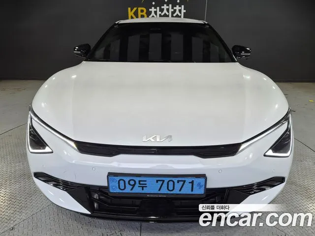 Фотография автомобиля — Kia EV6 New