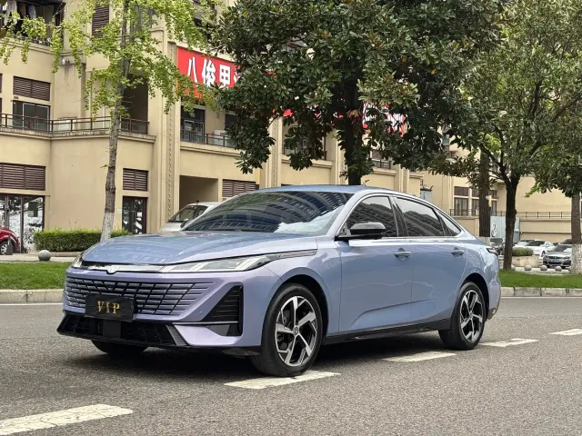 Фотография автомобиля — Changan Eado