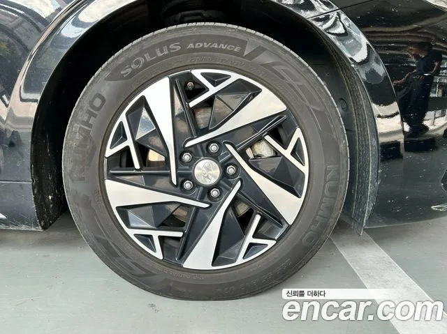 Hyundai Grandeur Grandeur (New) Hybrid — Фото автомобиля 5