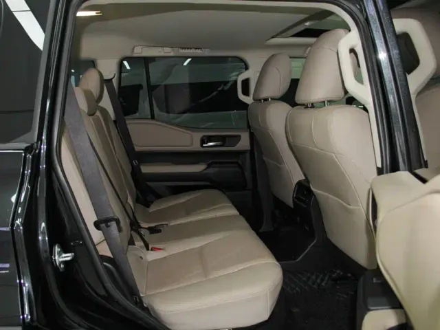 Toyota Prado — Фото автомобиля 9