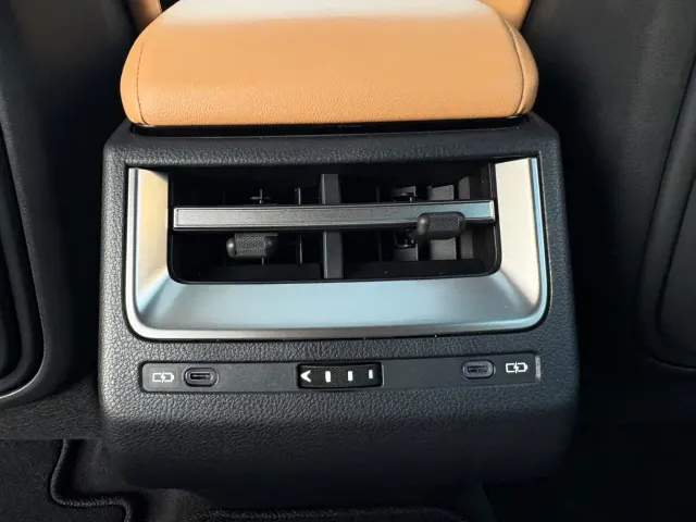 Lexus ES — Фото автомобиля 10
