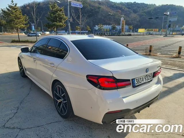 BMW 5-Series — Фото автомобиля 7