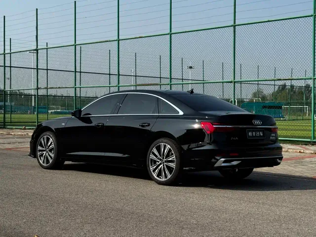 Audi A6L — Фото автомобиля 4