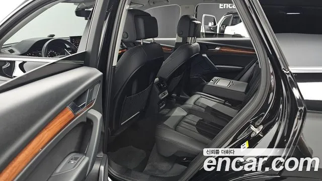 Audi Q5 45 TFSI quattro — Фото автомобиля 12