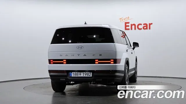 Hyundai Santa Fe — Фото автомобиля 4