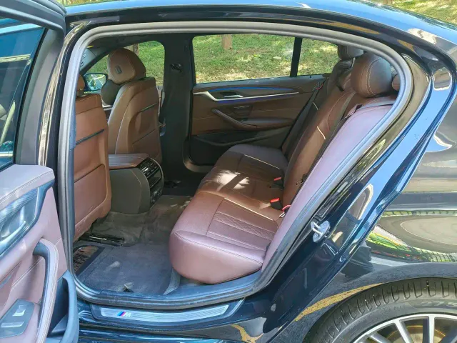 BMW 5 Series — Фото автомобиля 15