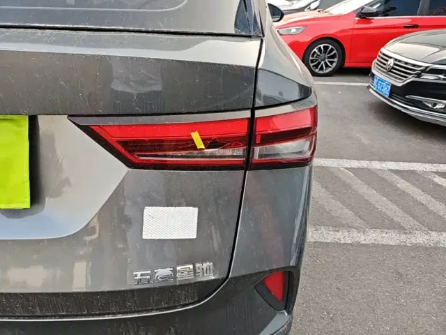 Wuling Xingchi — Фото автомобиля 7