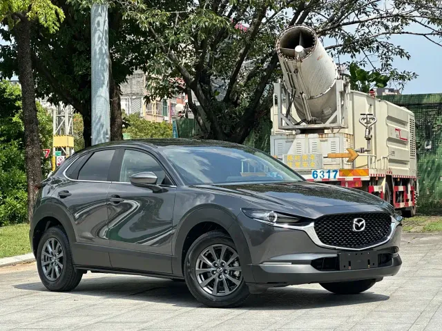 Mazda CX-30 — Фото автомобиля 3