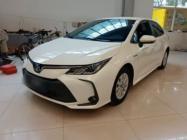 Фотография автомобиля — Toyota Corolla