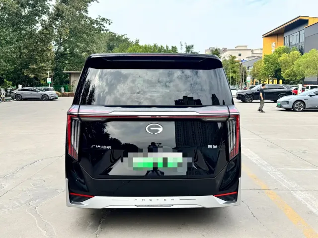 GAC Trumpchi E9 — Фото автомобиля 26