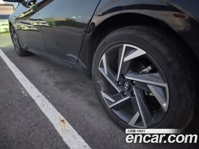 Hyundai Avante CN7 — Фото автомобиля 5