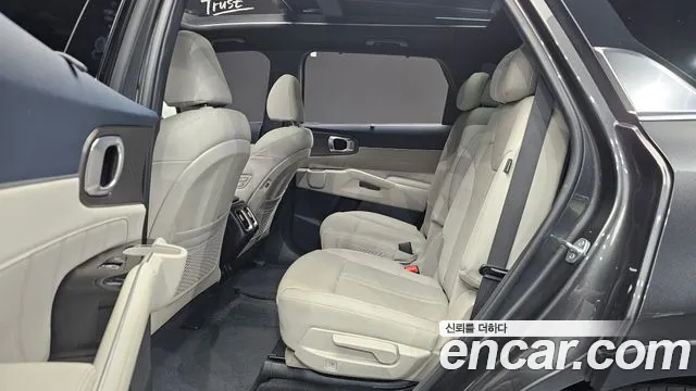 Kia Sorento — Фото автомобиля 11