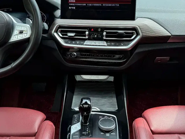 BMW X3 — Фото автомобиля 12