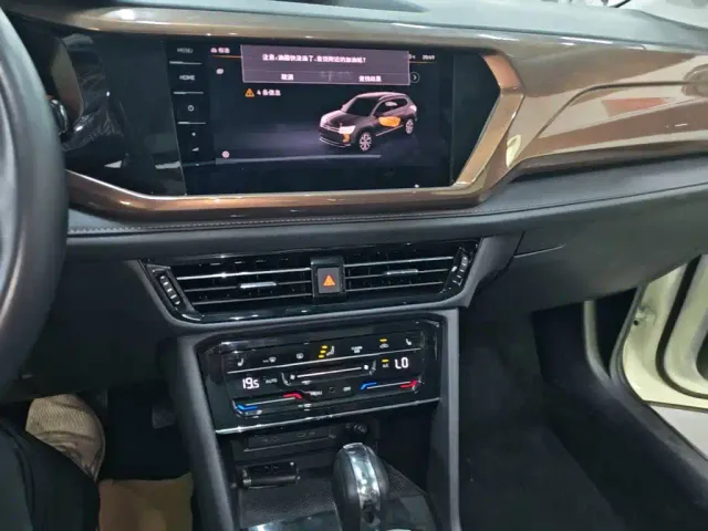 Volkswagen Tharu — Фото автомобиля 12