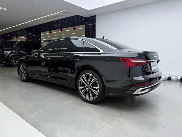 Audi A6L — Фото автомобиля 4