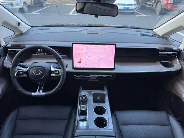 GAC Trumpchi E8 — Фото автомобиля 6