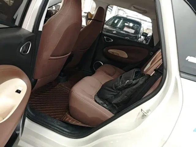 Wuling Bingo — Фото автомобиля 12