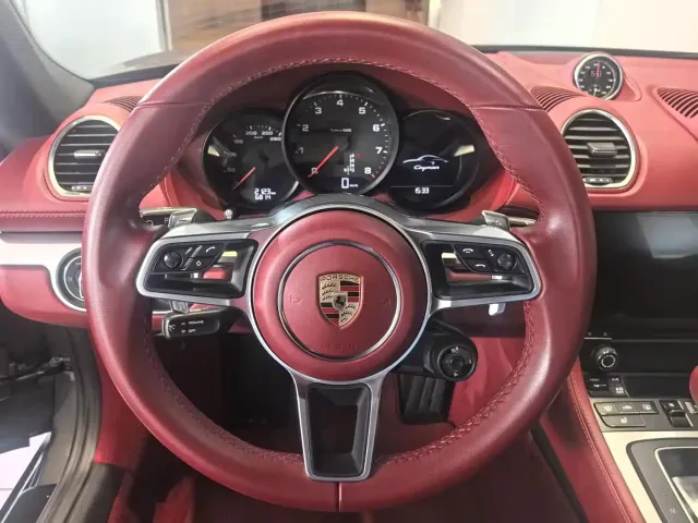 Porsche 718 — Фото автомобиля 2