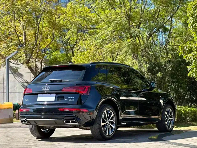 Audi Q5L — Фото автомобиля 7