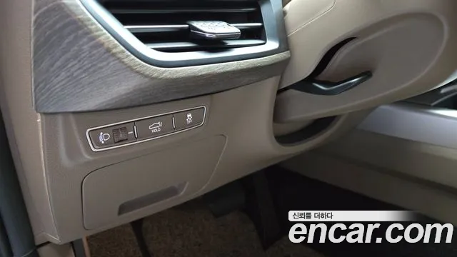 Kia K8 2.5 Бензин 2WD — Фото автомобиля 15
