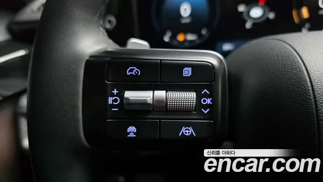 Hyundai Grandeur Grandeur (GN7) 2.5 Бензин 2WD — Фото автомобиля 14