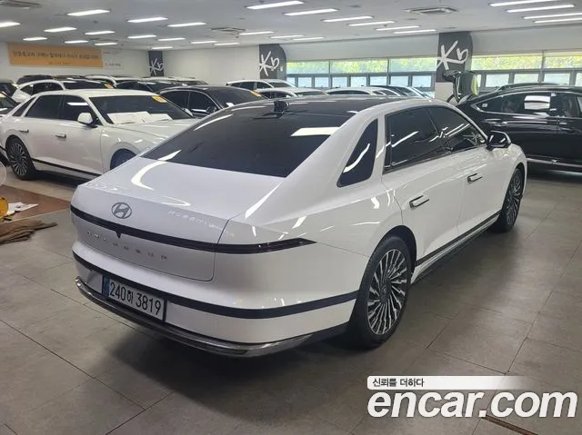 Hyundai Grandeur GN7 — Фото автомобиля 2
