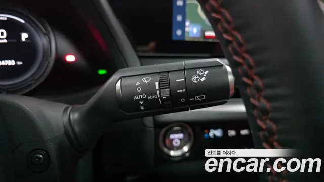 Lexus UX — Фото автомобиля 18
