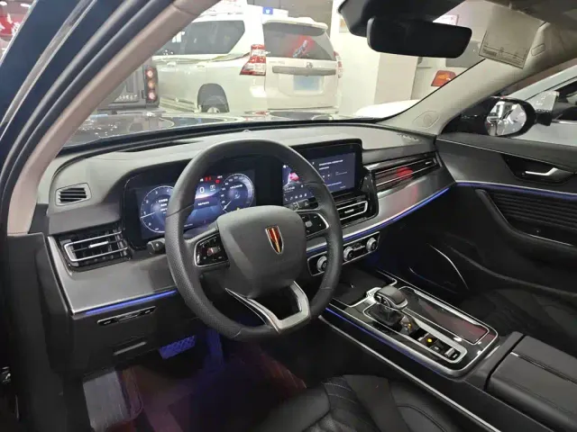 Hongqi HS5 — Фото автомобиля 14
