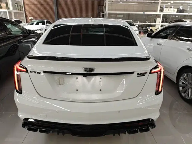 Cadillac CT5 — Фото автомобиля 5