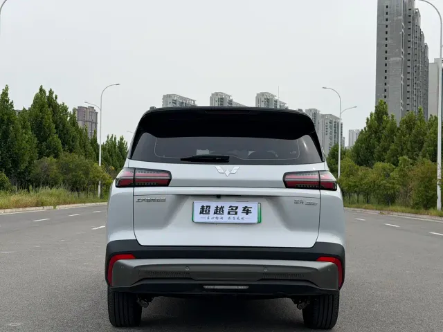 Wuling Starlight 560 — Фото автомобиля 13