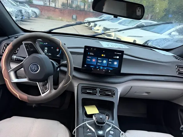 BYD Qin PLUS — Фото автомобиля 9
