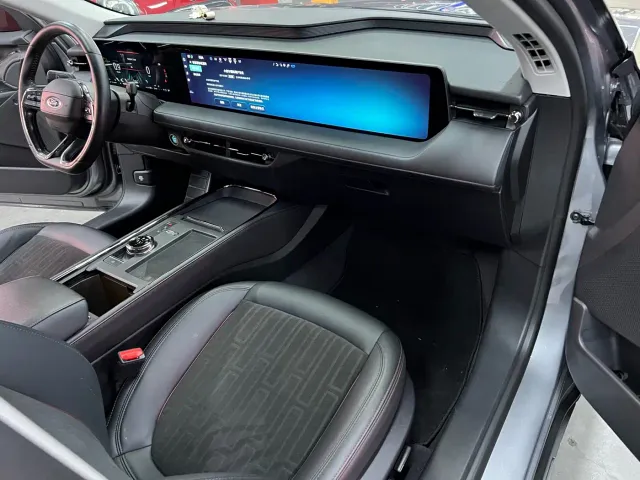 Ford Mondeo — Фото автомобиля 9