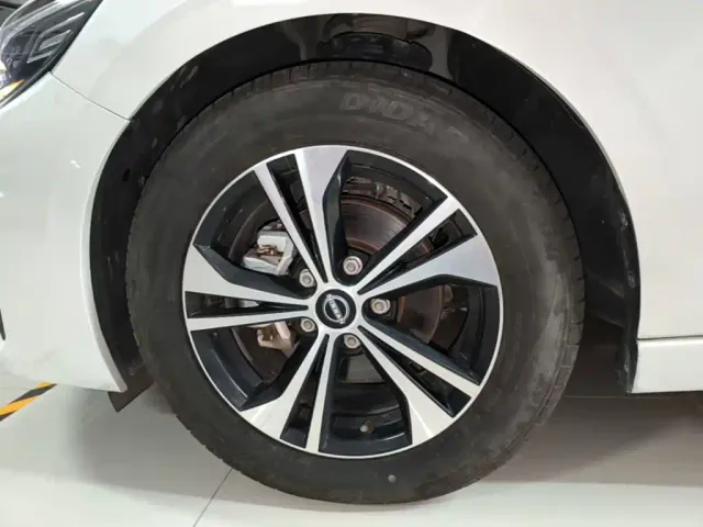 Nissan Sylphy — Фото автомобиля 24