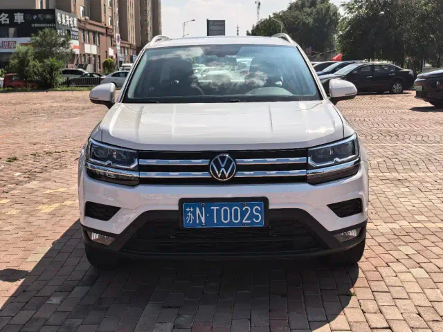 Volkswagen Tharu — Фото автомобиля 2