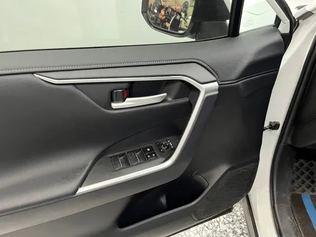 Toyota Wildlander — Фото автомобиля 6