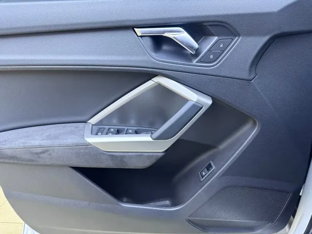 Audi Q3 — Фото автомобиля 24