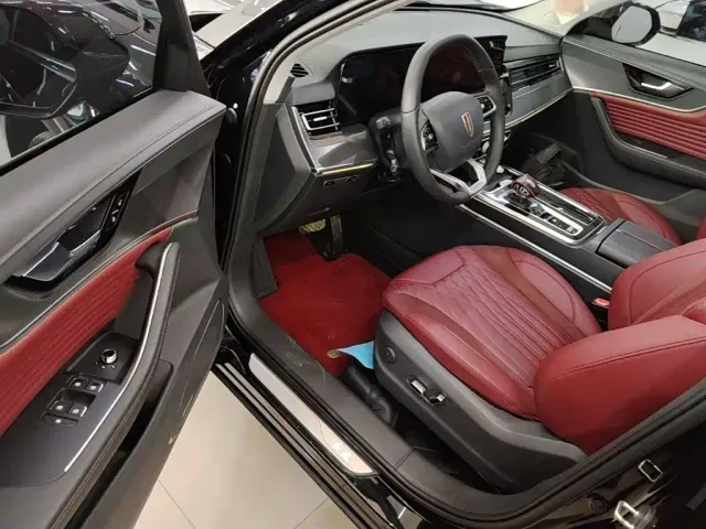 Hongqi HS5 — Фото автомобиля 15