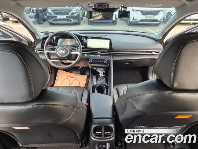 Hyundai Avante CN7 — Фото автомобиля 10