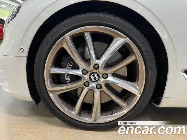 Bentley Continental — Фото автомобиля 19