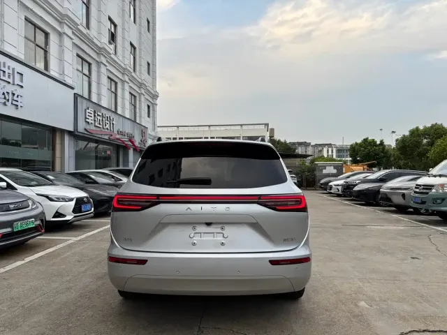 Aito M7 — Фото автомобиля 6