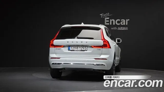 Вольво XC60 — Фото автомобиля 3