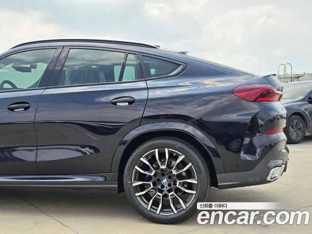 BMW X6 xDrive40i M Sport — Фото автомобиля 6