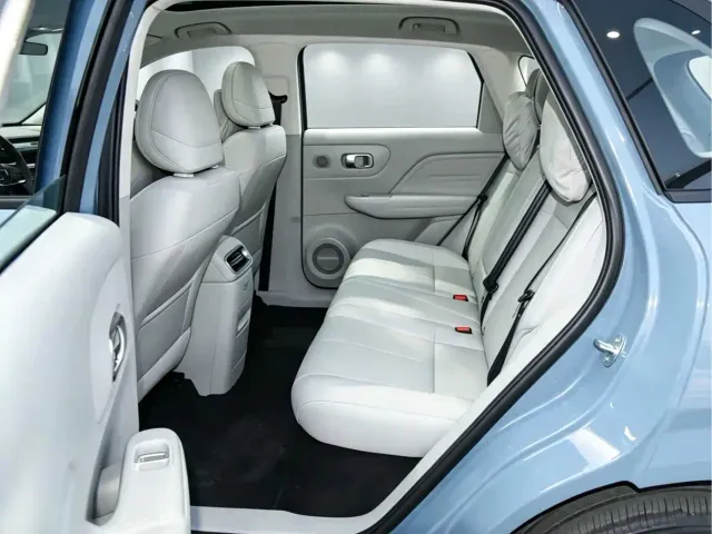 Leapmotor B10 — Фото автомобиля 6