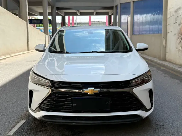 Chevrolet Monza — Фото автомобиля 2