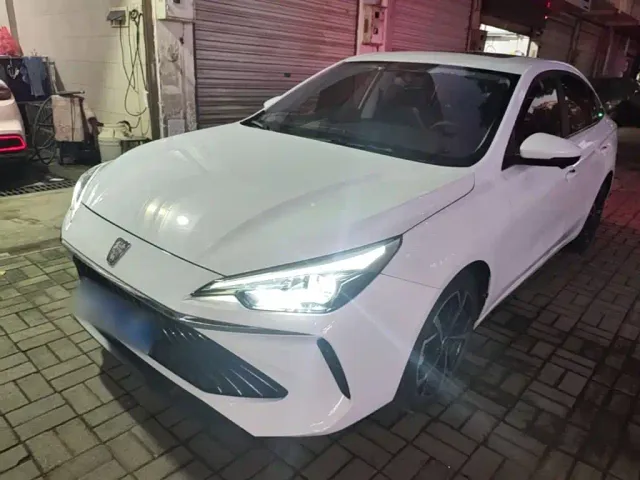 Фотография автомобиля — Roewe i5