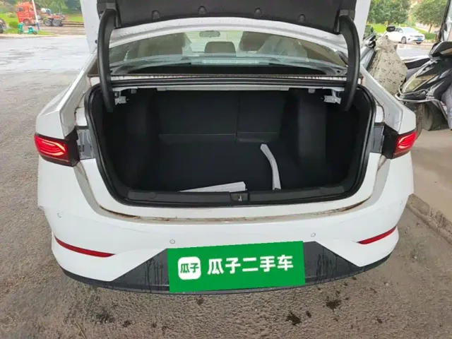 BYD Qin PLUS — Фото автомобиля 18