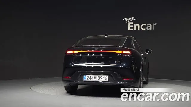 Toyota Prius — Фото автомобиля 4