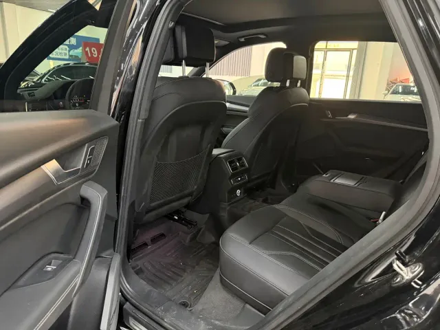 Audi Q5L — Фото автомобиля 6
